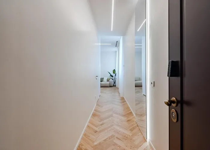 Luxury In , Porta Venezia Διαμέρισμα *